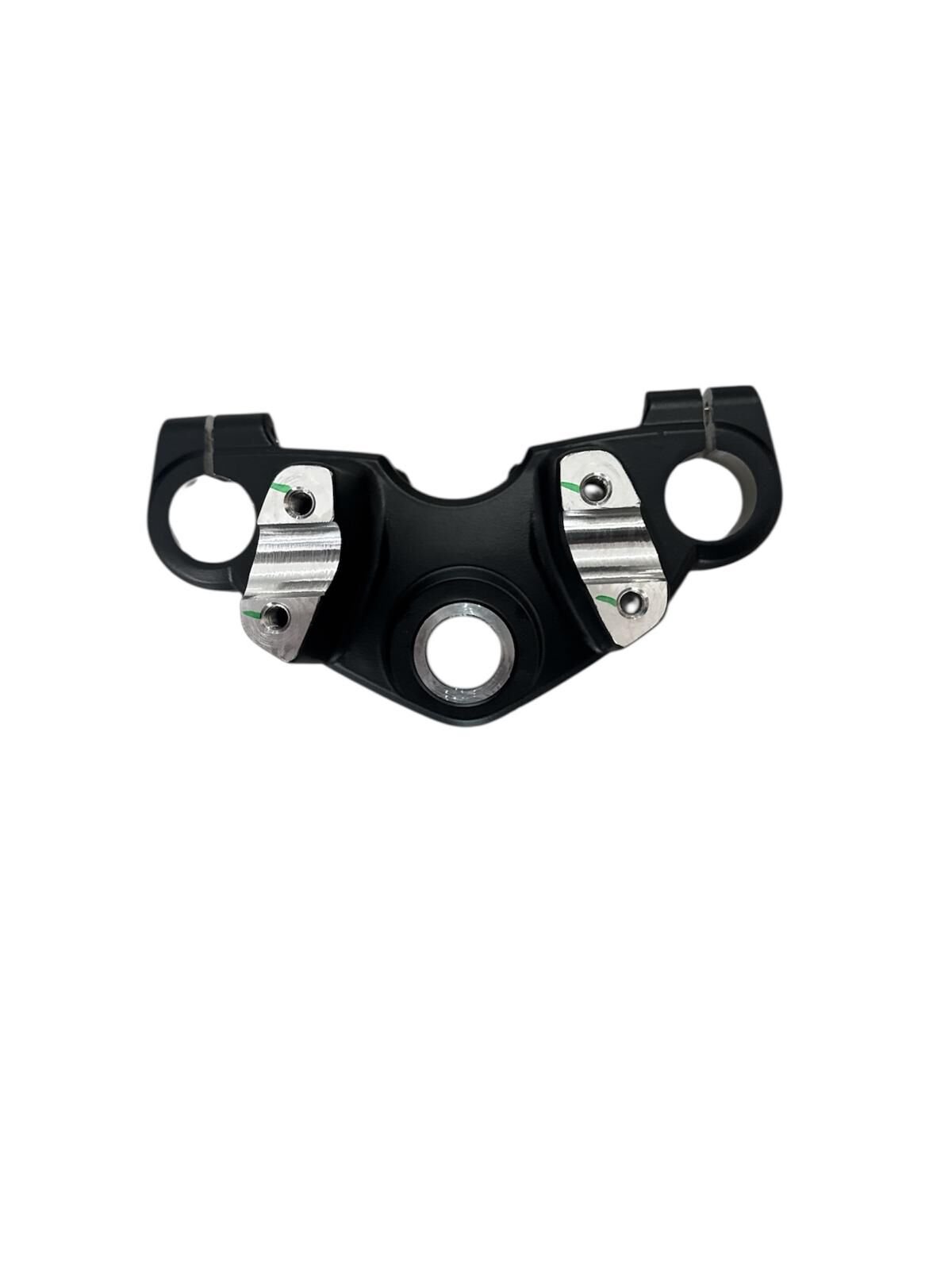 TVS RAIDER 125 ÜST PLATİN N6100940 ORIJINAL ÜRÜN